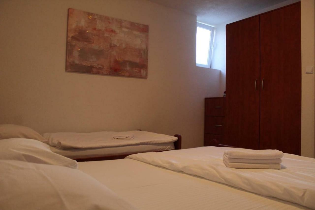 Apartment Pirovic Turanj Ngoại thất bức ảnh
