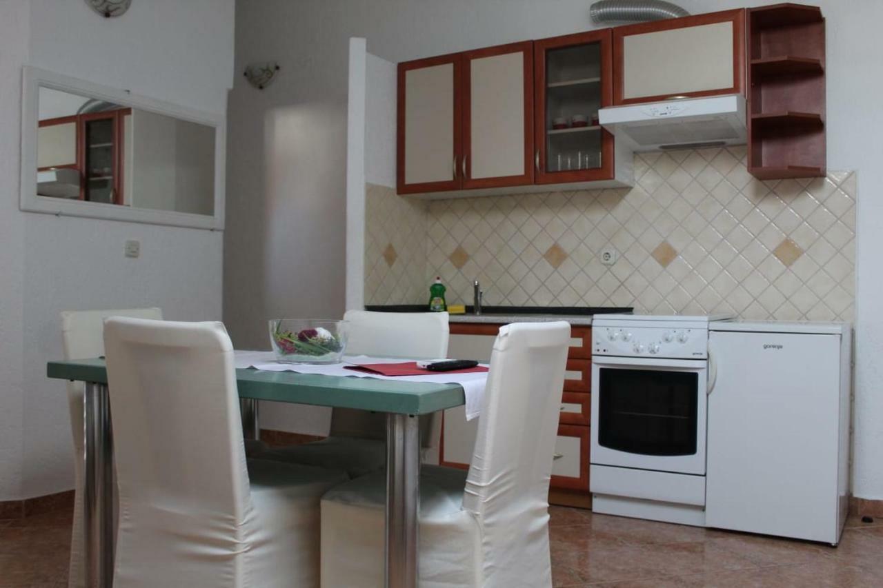 Apartment Pirovic Turanj Ngoại thất bức ảnh
